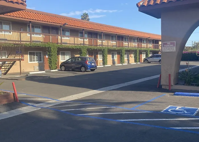 Anaheim Astoria Inn & Suites